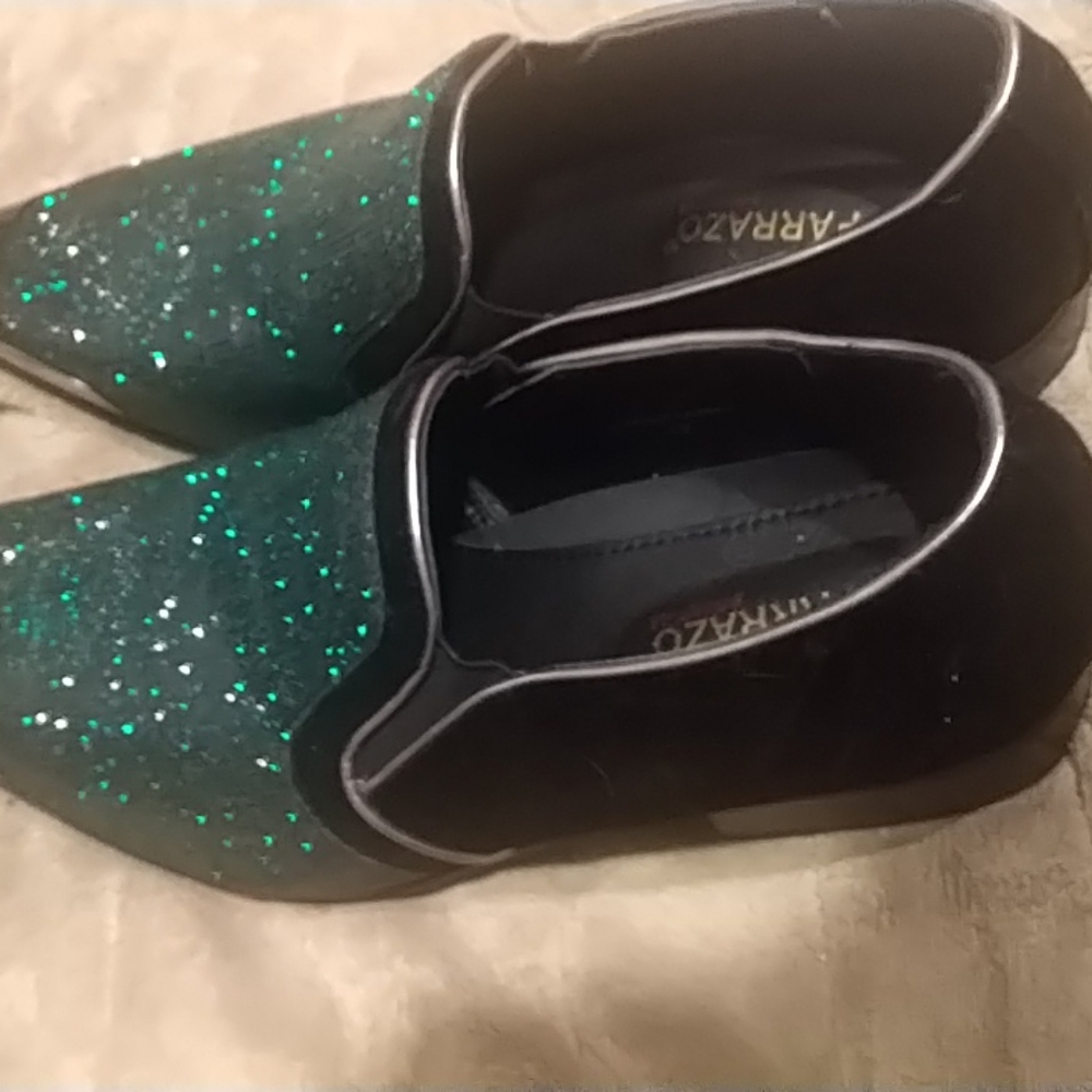 Shoe